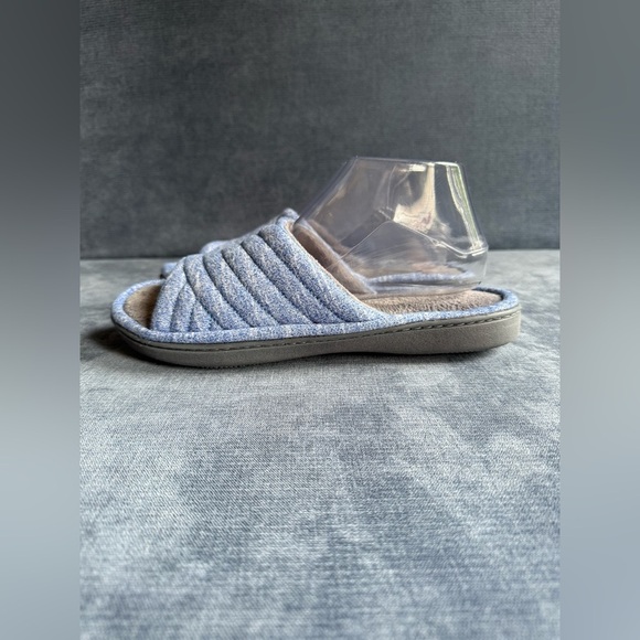 Isotoner Andrea Slide Slip On Women’s Slippers SZ 9.5-10 Light Blue Cushioned - Picture 4 of 8